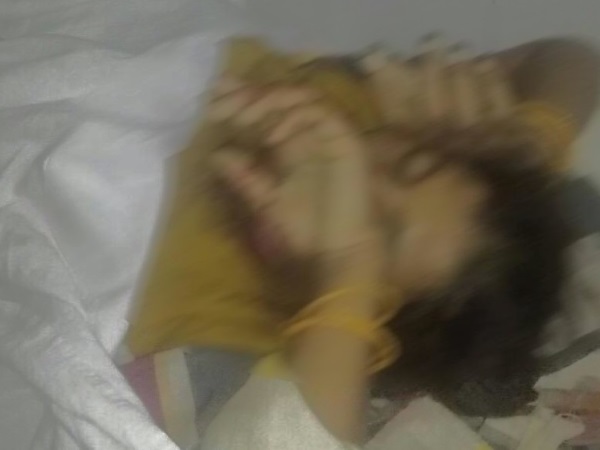 मां की चीख सुन बगल में सो रहा दूसरा उठा तो 