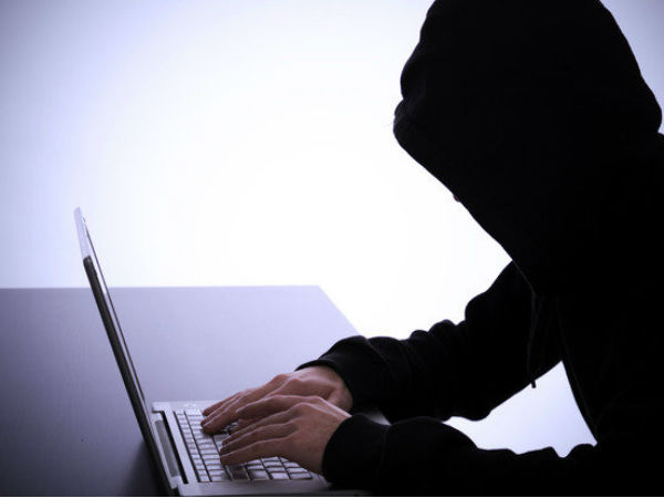 महिलाओं और कमजोर दिमाग वालों के साथ ज्‍यादा