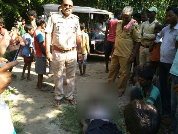 बच्चों पर लापरवाह रह जाते हैं मां-बाप!