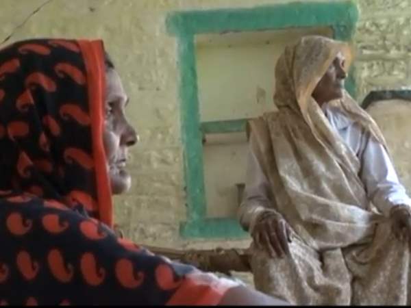 करवा चौथ पर गांव में सन्नाटा