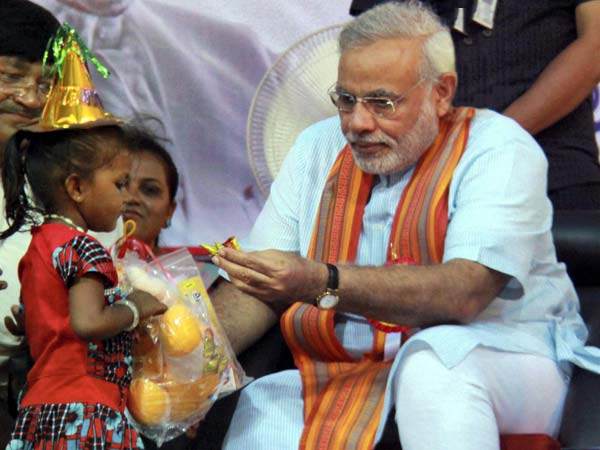 डीजल-पेट्रोल की कीमतें कितनी हुईं कम?