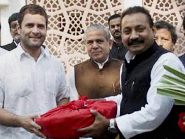 कांग्रेस में रहकर मुकाबला करूंगा कांग्रेस में रहकर मुकाबला करूंगा