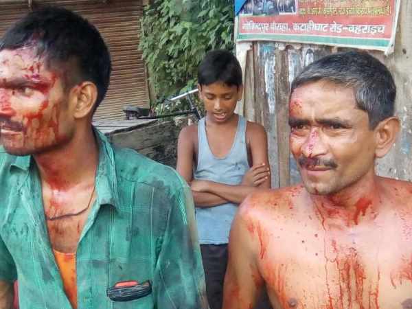 स्थानीय लोगों ने हमलावरों को खदेड़ा