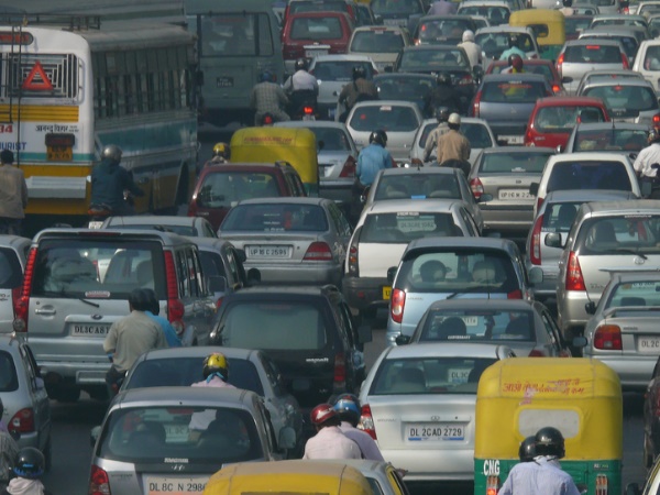 प्रदूषण तो तब भी रहेगा जी, अकेले दिल्ली में है 1 करोड़ गाड़ियां!
