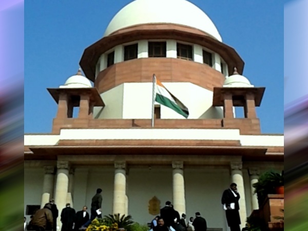 अवार्ड वापसी गैंग की पहुंच सुप्रीम कोर्ट तक? 