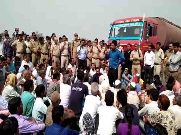 ग्रामीणों पर कार्रवाई करेगी पुलिस