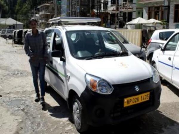 लोगों में है रवीना की मांग