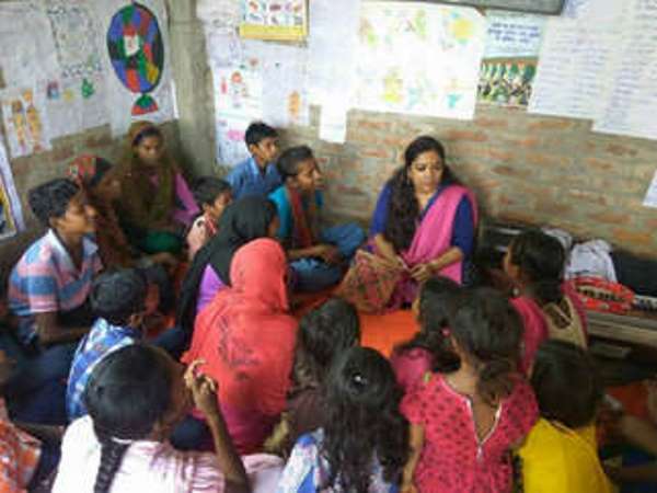 जिस्मफरोशी के दलदल से लड़कियों को बचाया