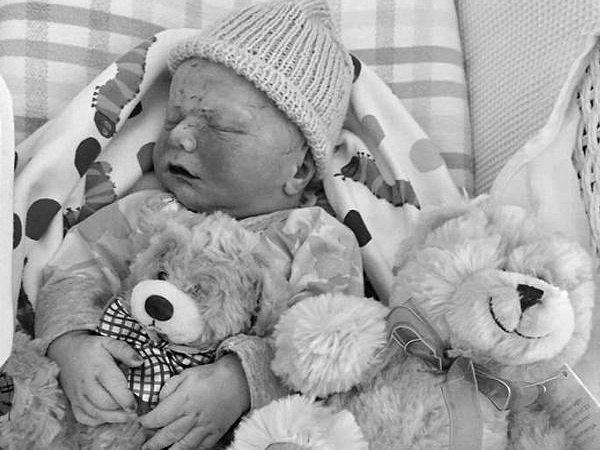 पति-पत्नी पर टूट पड़ा गमों का पहाड़