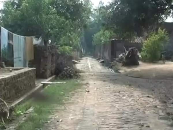 स्थानीय नेताओं और प्रशासन की उदासीनता