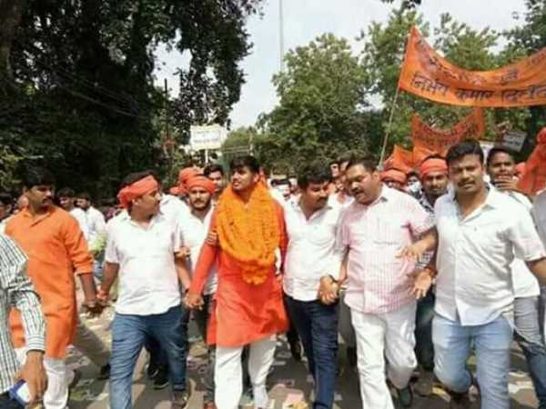 1 - टिकट बंटवारा 