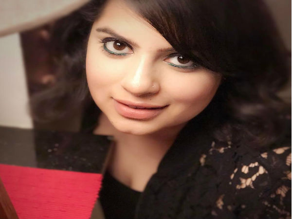  कॉमेडियन मल्लिका दुआ के साथ यौन शोषण