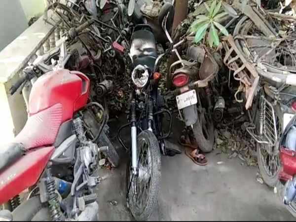 परिजनों का रो कर बुरा हाल परिजनों का रो कर बुरा हाल