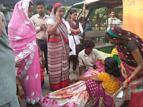 निजी अस्पताल में भर्ती कराने की कही बात निजी अस्पताल में भर्ती कराने की कही बात