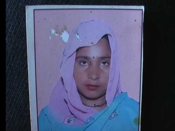 चोरी का आरोप लगाकर महिला को पीटा