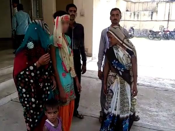 दबंग का रिश्तेदार है थाने में...