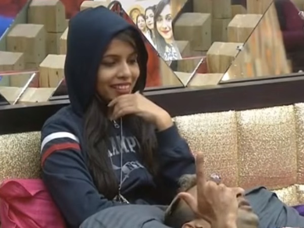 पूजा की गोद में सिर रख लेट गए आकाश