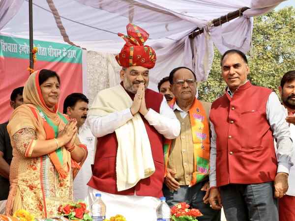 हिमाचल चुनाव: धूमल को मिली BJP की कमान, 'गुजरात' से था दबाव