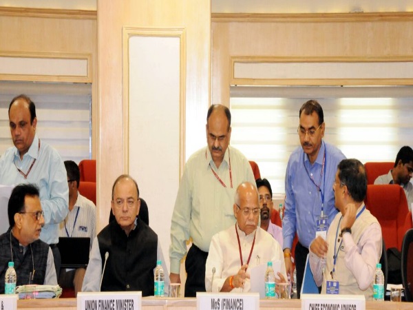 छोटे कारोबारियों को दिवाली तोहफा, हर महीने नहीं भरना होगा GSTरिटर्न, डेढ़ करोड़ तक टर्नओवर पर राहत