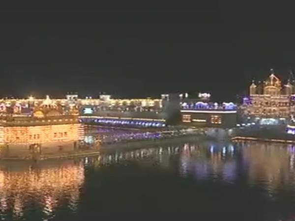 People and army on border celebrating Diwali pics