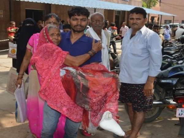 Doctor died after DM rebuked him in Pratapgarh