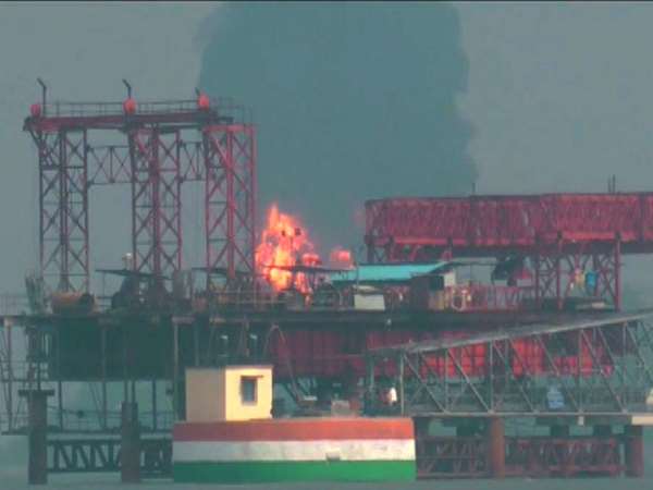  Major fire in oil tank in Mumbai ocean