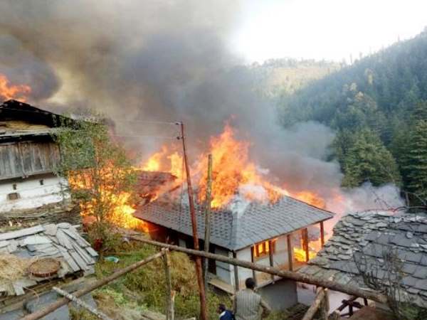 Many housed in village burnt down in Shimla, Himachal Pradesh Many housed in village burnt down in Shimla, Himachal Pradesh