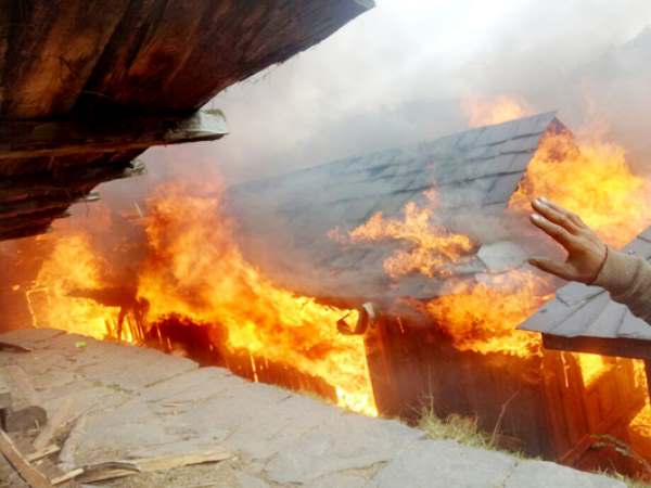 Many housed in village burnt down in Shimla, Himachal Pradesh Many housed in village burnt down in Shimla, Himachal Pradesh