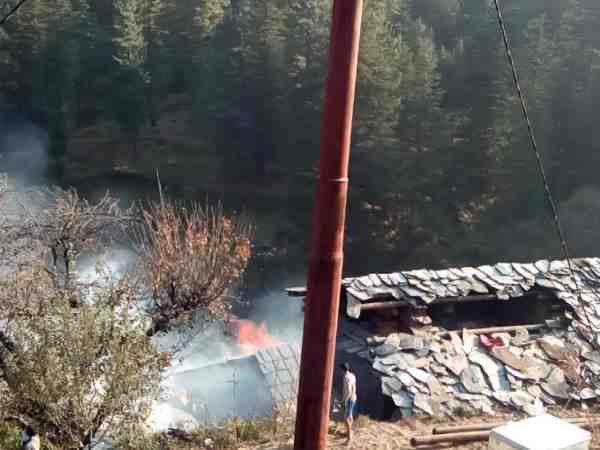 Many housed in village burnt down in Shimla, Himachal Pradesh Many housed in village burnt down in Shimla, Himachal Pradesh