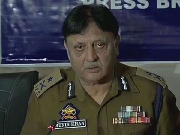  IGP Munir Khan