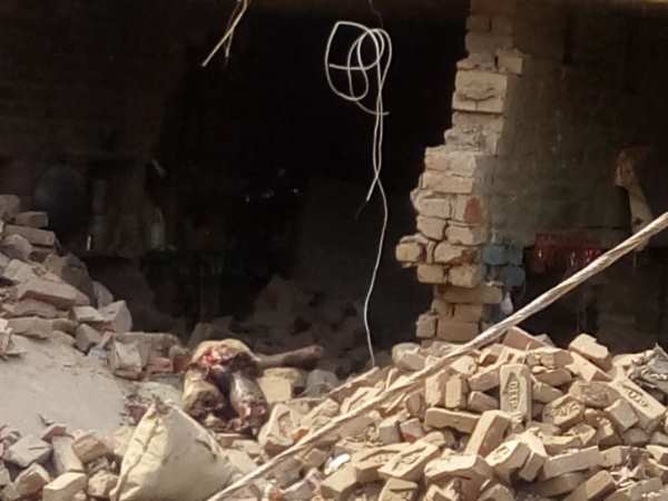 Buildings collapsed in blast, many trapped in Kanpur area