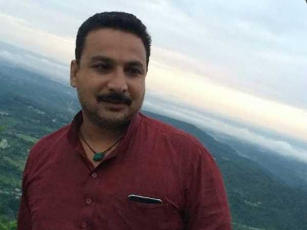 Criminal from jail demanding money and sweets in Shahjahanpur