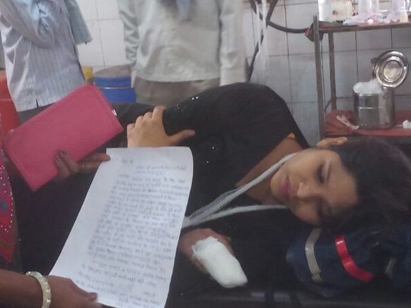 Shahjahanpur Doctor Misbehaved with a patient
