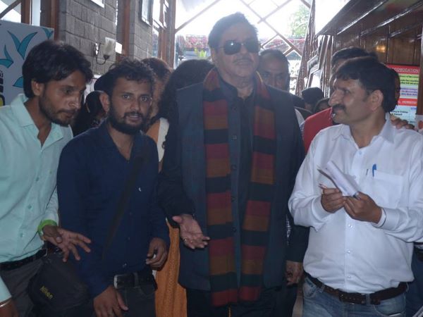 Shatrughna Sinha targets Modi from praise of Yashwant Sinha