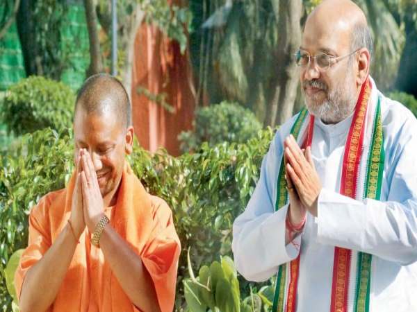 Smriti Irani on Rahul at Amethi today before Amit Shah and Yogi 