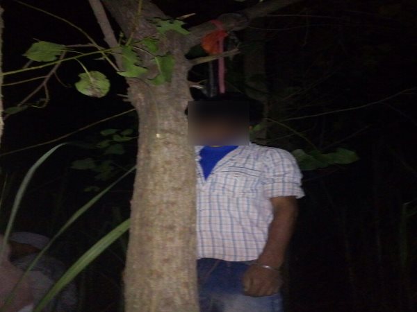 husband wife dead body found in jungle Bareilly