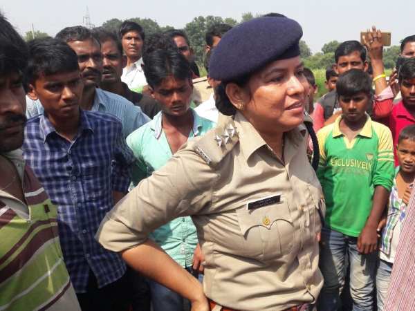 A college girl crushed by truck on the road in Sultanpur, Uttar Pradesh