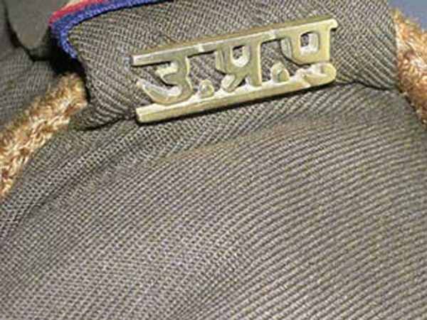 MLA scolded Inspector in police station