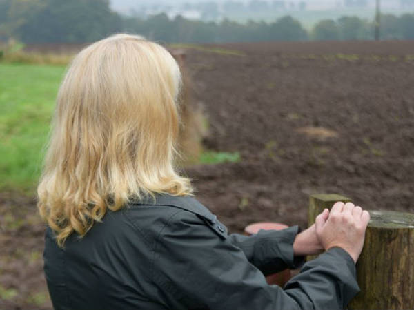 पिटाई से फिर बीमार हुई छात्रा