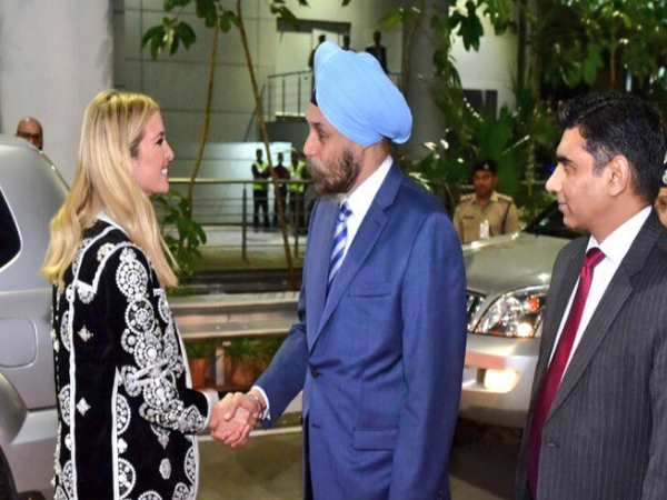 GES में भाग लेने के लिए इवांका ट्रंप पहुंची हैदराबाद GES में भाग लेने के लिए इवांका ट्रंप पहुंची हैदराबाद