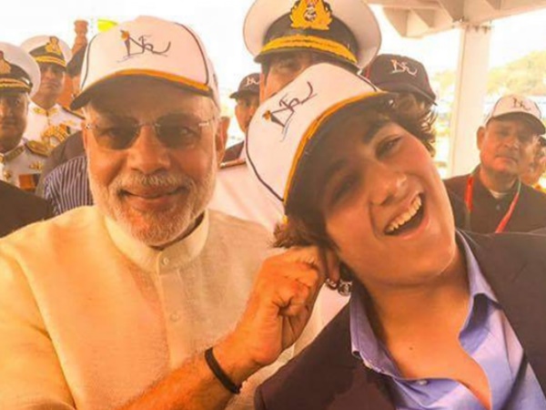 मोदी ने की भूटान के शाही परिवार से मुलाकात