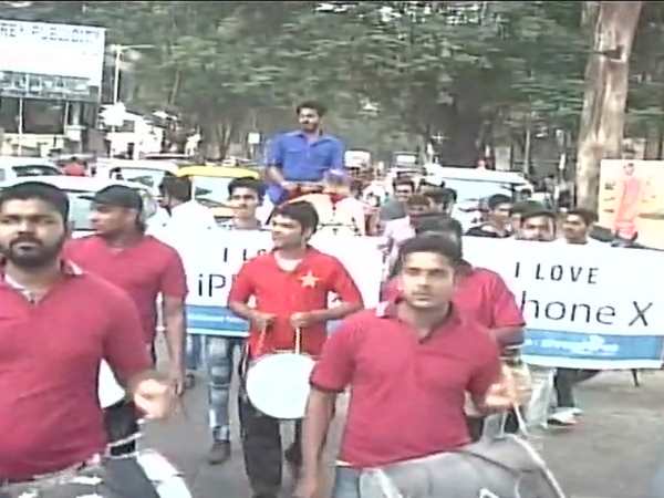 क्या है इस फोन की खासियत?