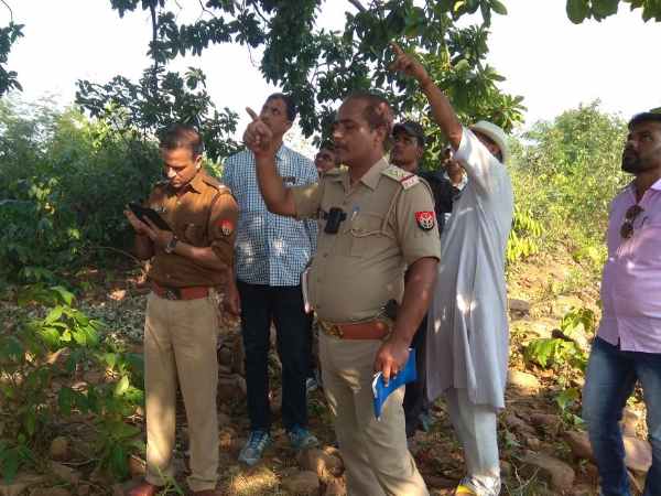 डाग स्क्वाड आया पर डॉग गाड़ी से नहीं उतरा