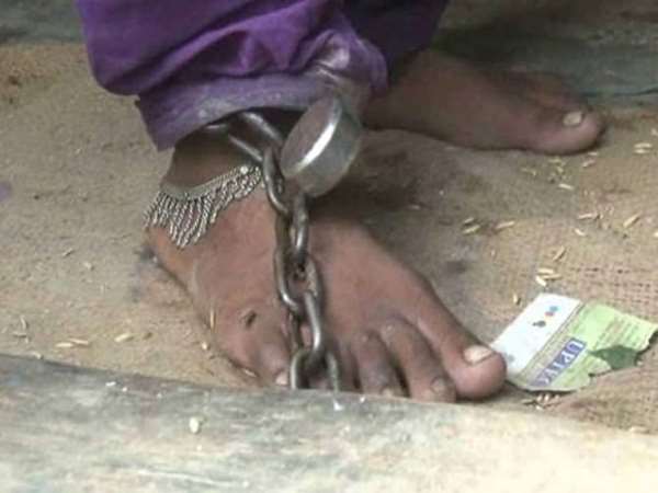 दुख सहते हुई बीमार 