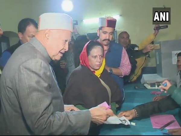 Himachal Pradesh Assembly election 2017 Live: सुखराम ने कहा- कांग्रेस ने मेरा अपमान किया Himachal Pradesh Assembly election 2017 Live: सुखराम ने कहा- कांग्रेस ने मेरा अपमान किया