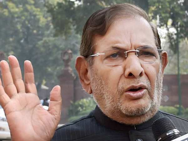 नीतीश सरकार की कार्यशैली पर सवाल