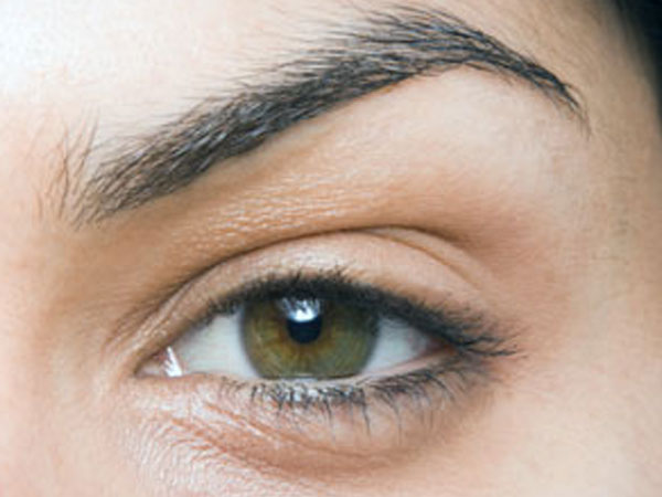 आंखें सांप की तरह 