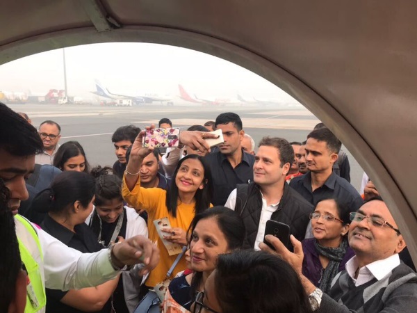 राहुल गांधी की मौजूदगी को लोग गंभीरता से ले रहे हैं