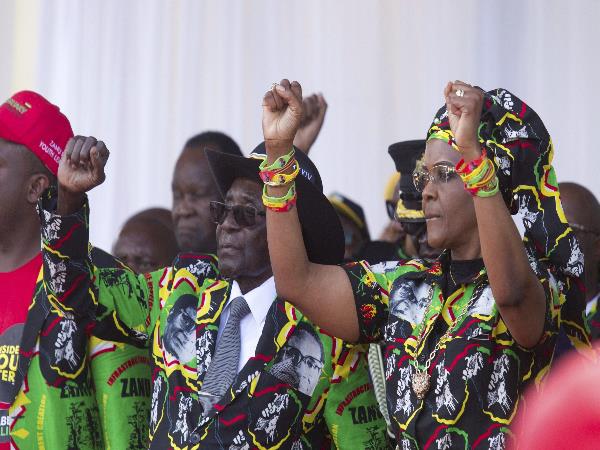 टाइपिस्ट से फर्स्ट लेडी तक का सफर