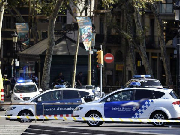 नहीं दिख रही थी कार